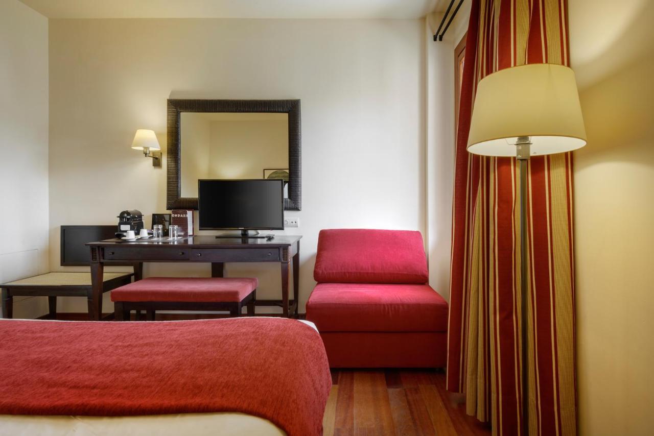 Hotel Saliecho Formigal Luaran gambar