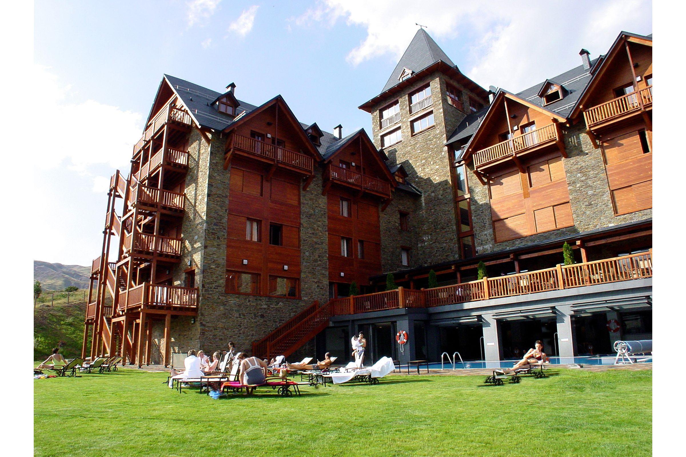 Hotel Saliecho Formigal Luaran gambar