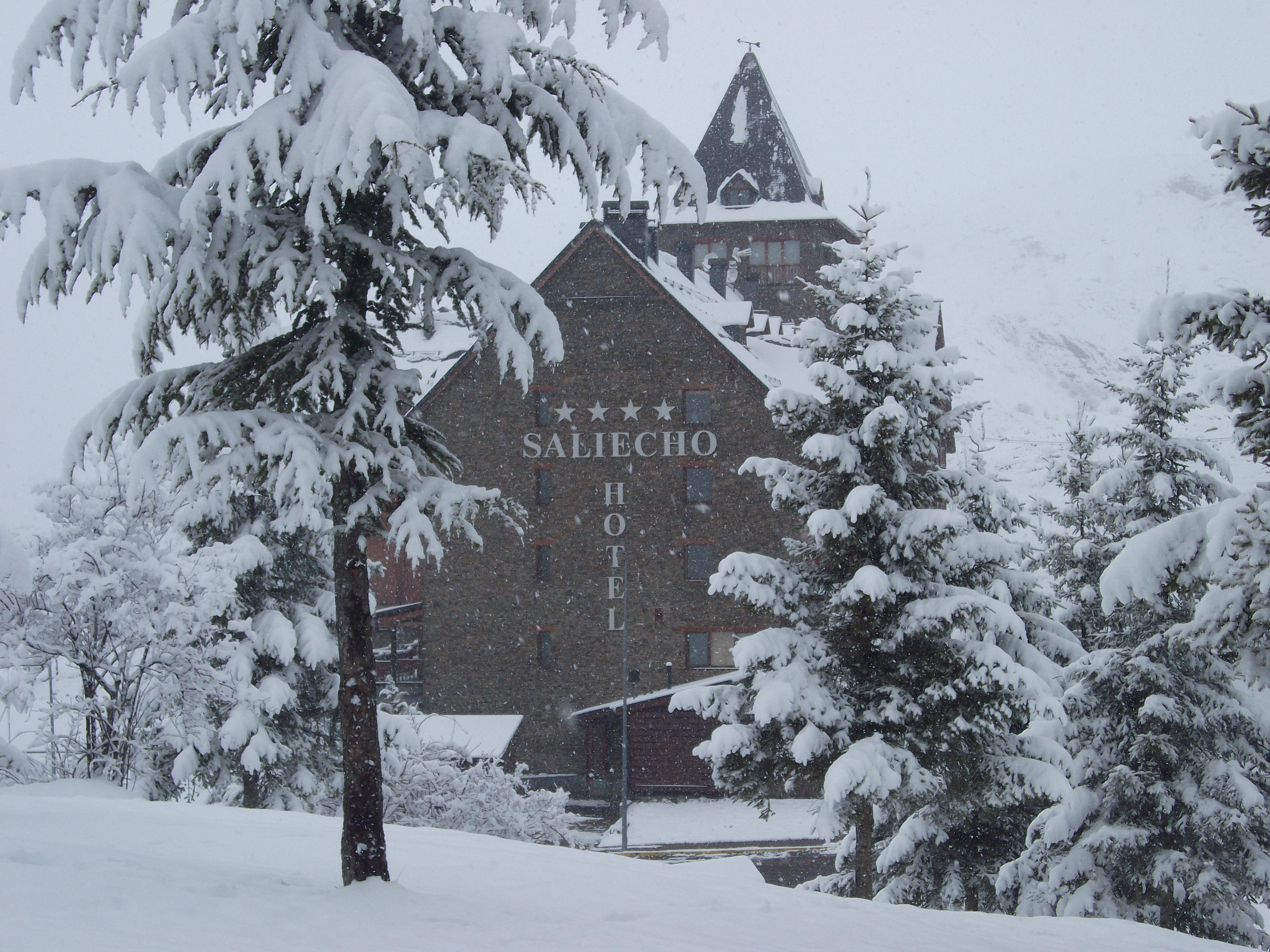 Hotel Saliecho Formigal Luaran gambar
